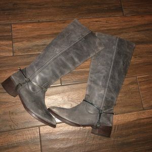 Leather riding boots gray